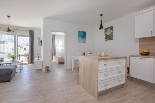 Apartment Second Ivana