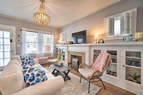 Pet-Friendly OKC Home, 3 Miles to Downtown! in Oklahoma City, USA