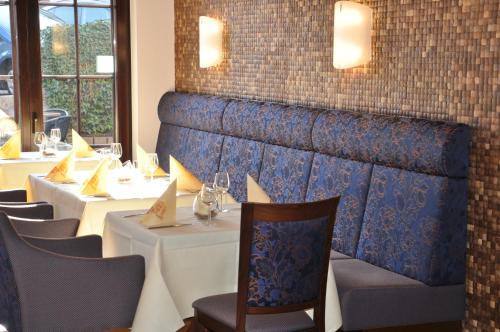 ทัศนียภาพภายนอกโรงแรม, Hotel Restaurant Zum Schwan in เมตทาล์ค