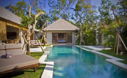 Deluxe Three-Bedroom Pool Villa with Free Return Airport Transfer image 6