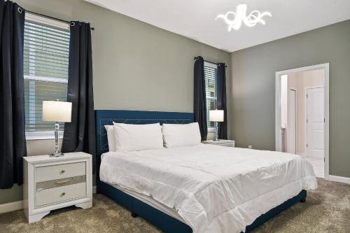 4584 Spectacular 9Bd 5Bath Disney Villa at Storey Lake - image 7