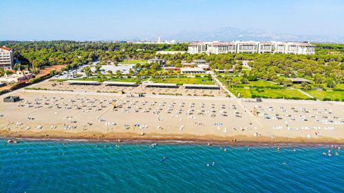 Paradise Town Villa Premium - image 12