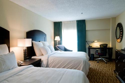 Traditional Queen Room with Two Queen Beds