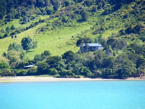. Benvue - Waitaria Bay