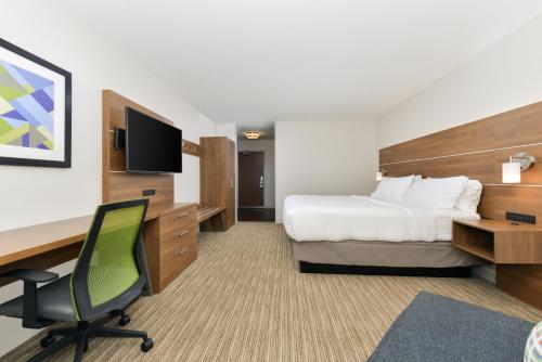 Holiday Inn Express & Suites - Ogallala