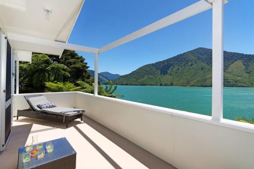 Aquamarine Dreams - Marlborough Holiday Home