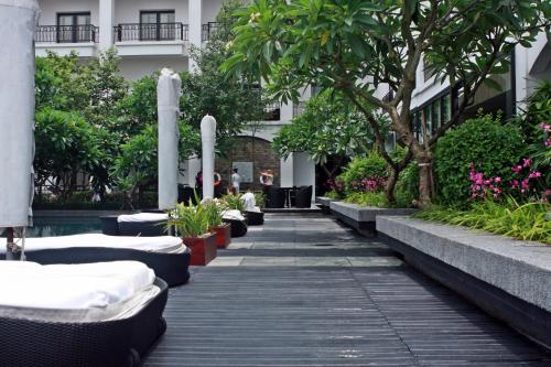 Swimmingpool, InterContinental Hanoi Westlake By IHG in Hanoi