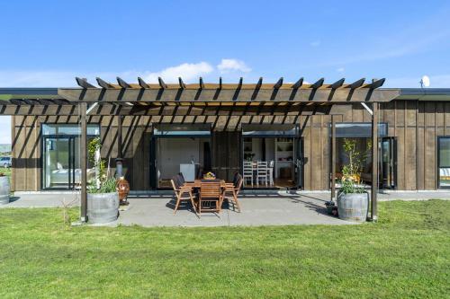 The Modern Farmstead - Greytown Accommodation - Greytown