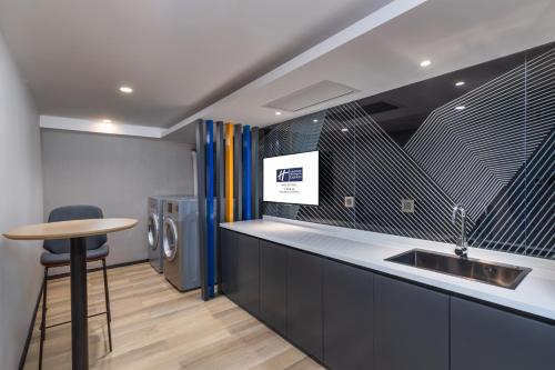 Fasilitas, Holiday Inn Express Ningbo City Center By IHG in Ningbo