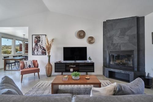 The Cherokee House in Joshua Tree, Joshua Tree