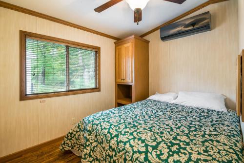 Rondout Valley Camping Resort Deluxe Park Model 11 in Accord (NY)