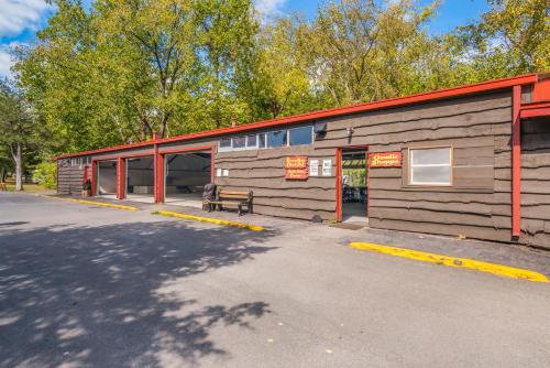 Rondout Valley Camping Resort Deluxe Park Model 11 in Accord, USA