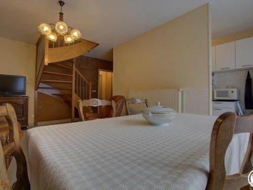 Gîte Vaux-en-Bugey, 3 pièces, 4 personnes - FR-1-493-319 gîte à louer Ambérieu-en-Bugey