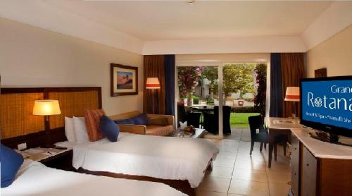 Classic Double or Twin Room image 3