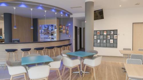 Holiday Inn Express München Messe an IHG Hotel - image 3