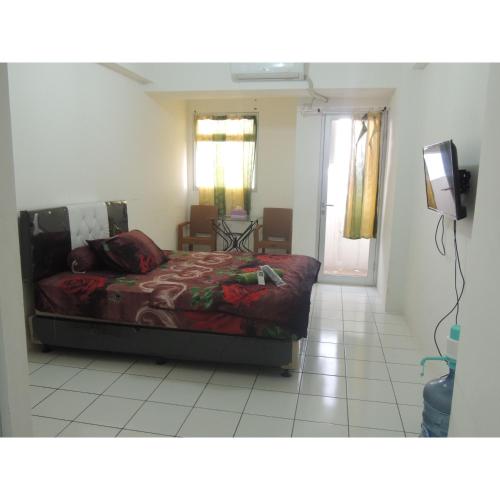Reva Room on Gunung Putri Square Apartment, Богор