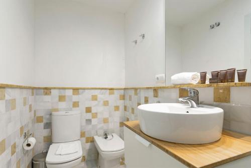 Genteel Home Abades - image 5