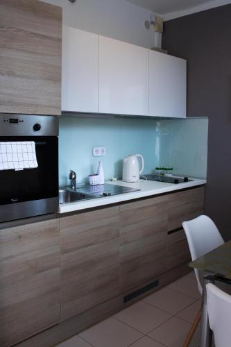 Feels Like Home Apartments - image 4