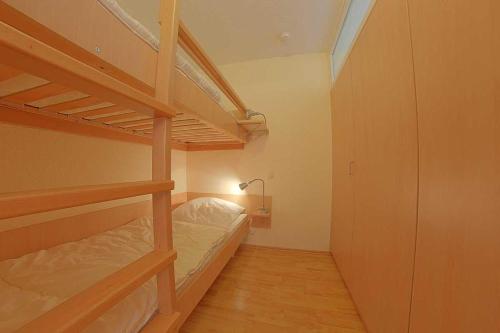 Apartment 551 - image 3