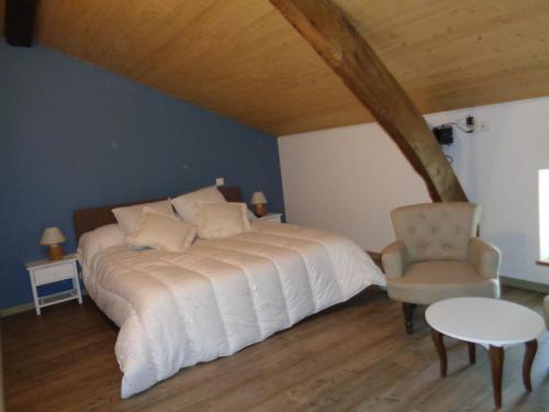 location chambre d hotes clodeguy No 1 chambre d'hôte Penne-d'Agenais