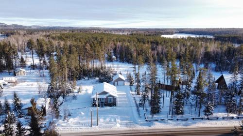 A szálláshely kívülről, Le Chalet de Claude, au pied des Monts-Valin in Saint-David-de-Falardeau (QC)