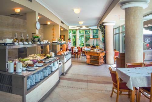 Jeravi Beach Hotel - All Inclusive