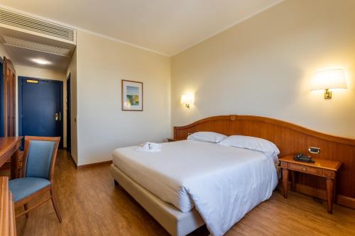 Hotel President - image 10