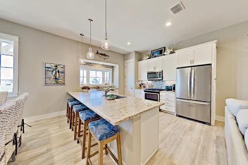 Resort Townhome - Steps to Beach Pool & Golf home - image 3