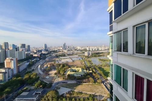 PARADISE SKY LUXURY : 1 BR WIFI/RAMA9