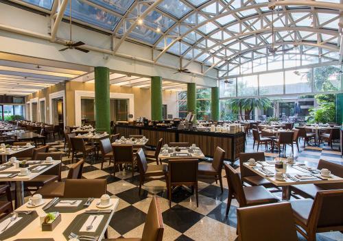 ห้องอาหาร, Estanplaza International in ซานโต อมาโร