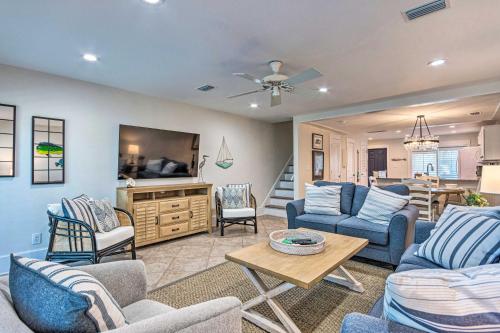 Idyllic Gulf Getaway Steps to Pool and Beach! - main image