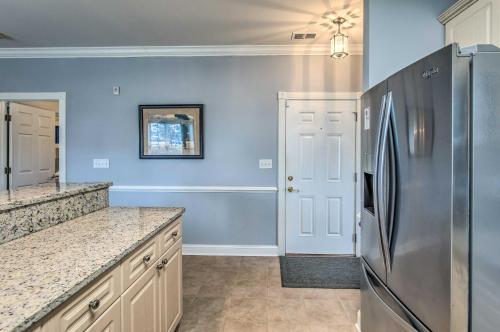 Magnolia Pointe Condo with Patio 2 Mi to Beach - image 6