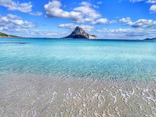 La Finestra sulla Baia , Charming sea view by San Teodoro, Coda Cavallo