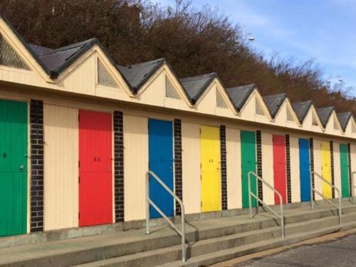 Moray Beachside Apartments - image 12