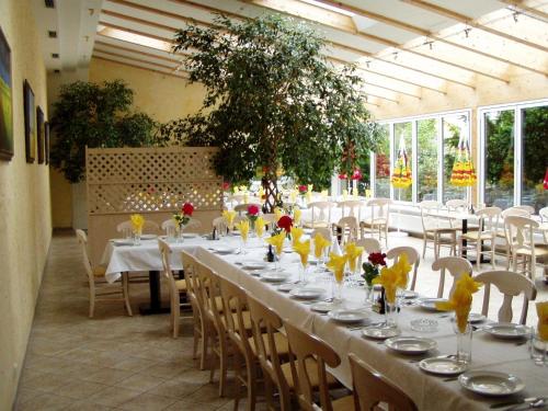 ห้องอาหาร, Weinhotel Kirchenwirt in กอลส์