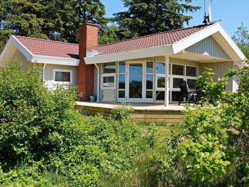 8 person holiday home in R m