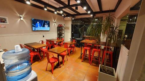 Shared lounge/TV area, Hotel Positano in La Perla