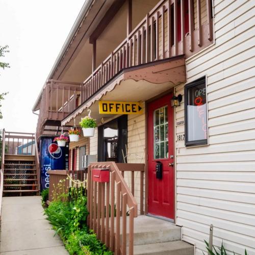 Best Price Inn - image 11