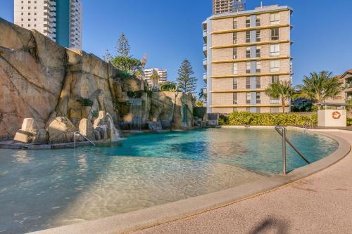 Wings 3 Bedroom Penthouse Ocean View Penthouse - Surfers Paradise Sleeps 10!