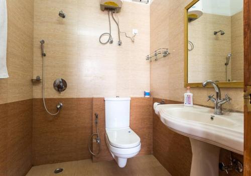 BluO 1BHK - Defence Colony Market, Lift, Balcony