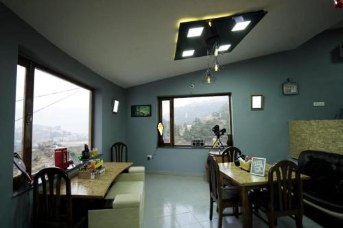 Fasilitas, Icebergs Hotel in Ram Gaon