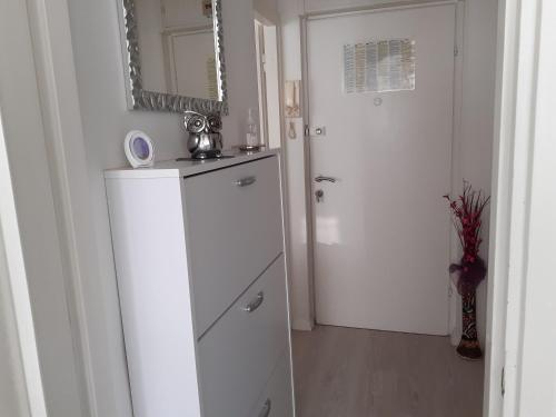 Apartment image 10
