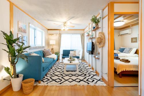 沖縄本島 Type D Room 40平米 -ウル エスポワール那覇- 2つ星 シングルルーム スイート