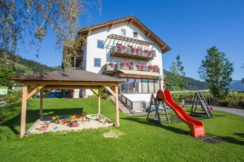 Aparthotel am Reitecksee in Flachau, Österreich