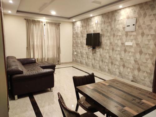 Hillcrest Metro in Ooty - Mysore