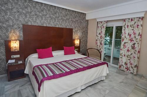 Hotel Balcón de Europa - image 11