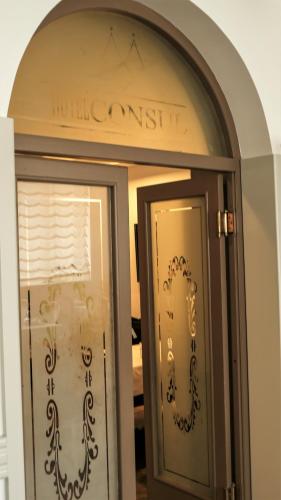 Hotel Consul - image 12