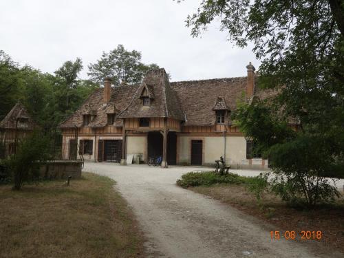 . Les Gîtes du Mont Suzey