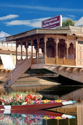 WelcomHeritage Gurkha Houseboats