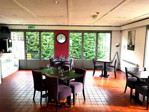 Campanile Hotel Hull - image 8